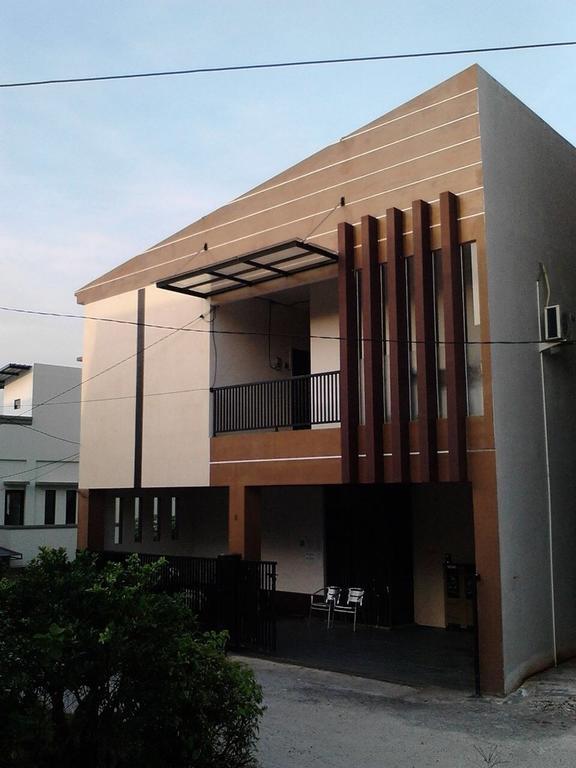 Comfort House Hotel Balikpapan  Buitenkant foto