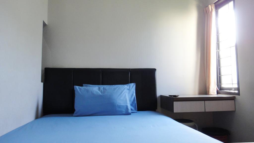 Comfort House Hotel Balikpapan  Buitenkant foto